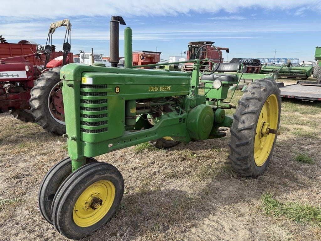 1951 John Deere B Equipment Image0