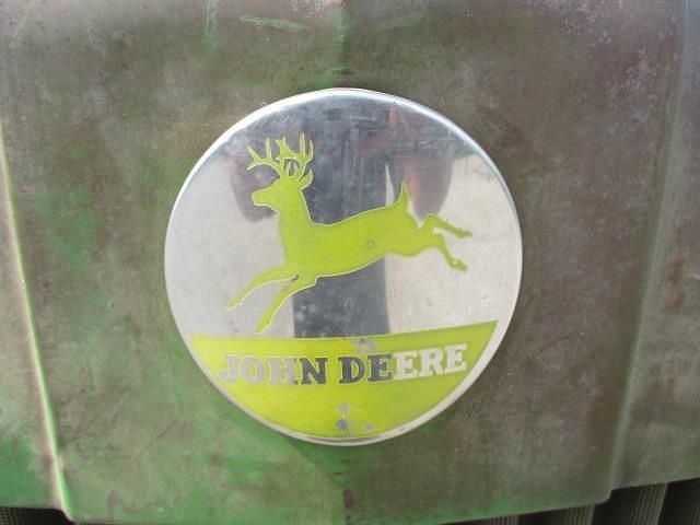 Thumbnail image John Deere R 33