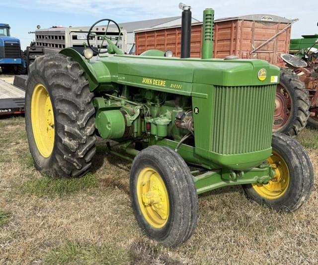 Image of John Deere R equipment image 2