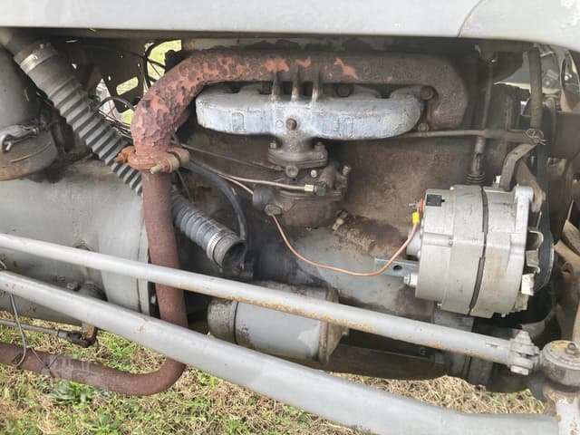 Image of Massey Ferguson TO30 equipment image 2