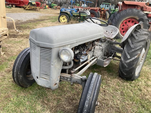 Image of Massey Ferguson TO30 equipment image 3