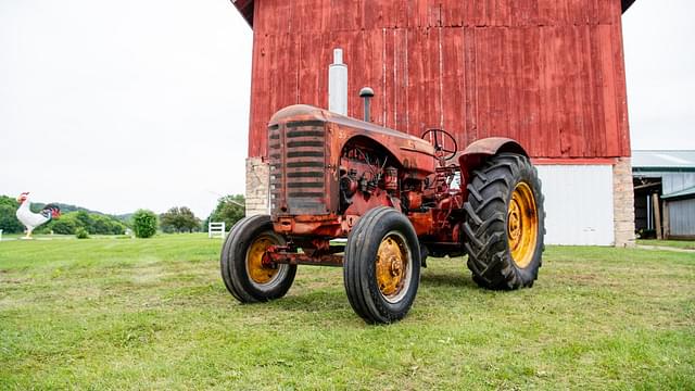 Image of Massey-Harris 55 equipment image 1