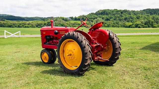 Image of Massey-Harris 22 equipment image 4