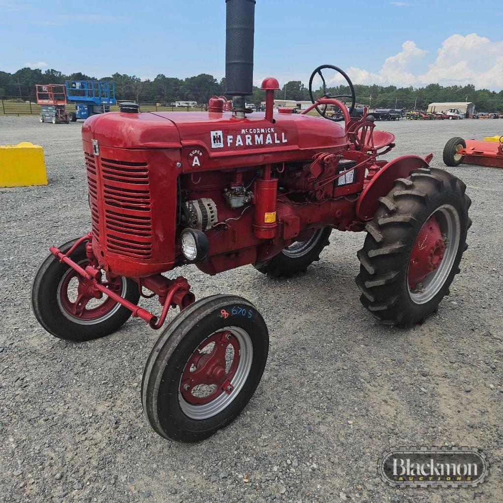 Image of Farmall Super A Image 0