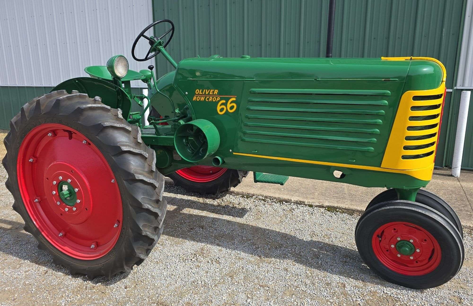1951 Oliver 66 Equipment Image0