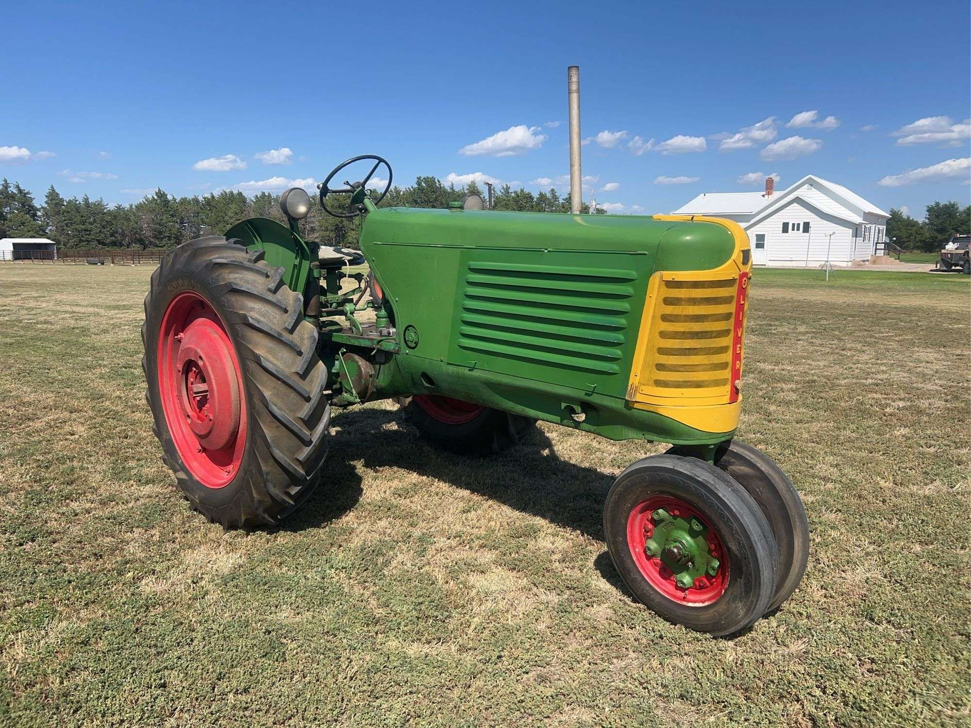 1951 Oliver 77 Equipment Image0