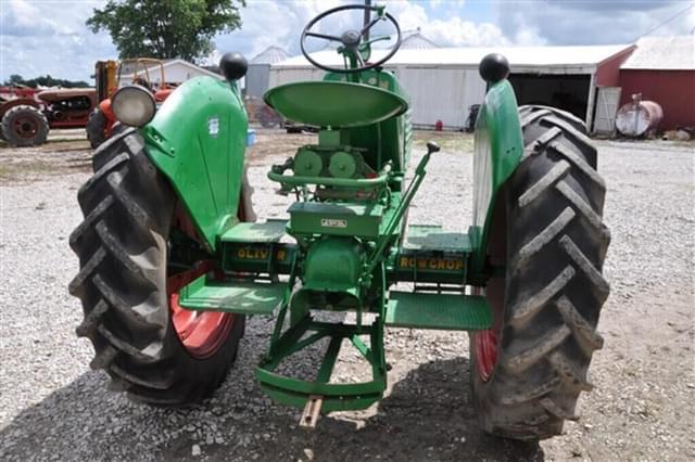 Image of Oliver 77 equipment image 3