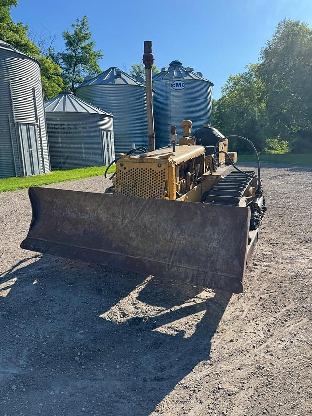 Image of Caterpillar D4 equipment image 1