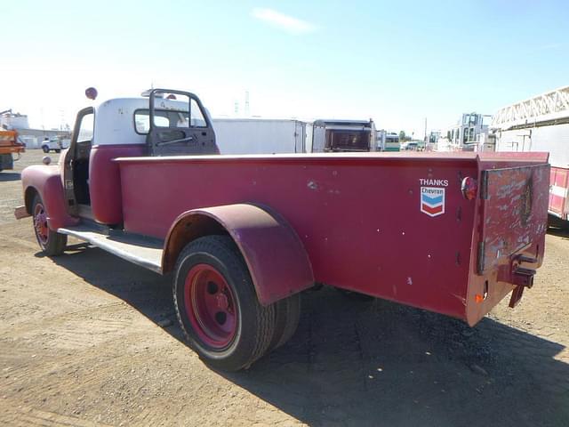 Image of Chevrolet 6100 equipment image 3