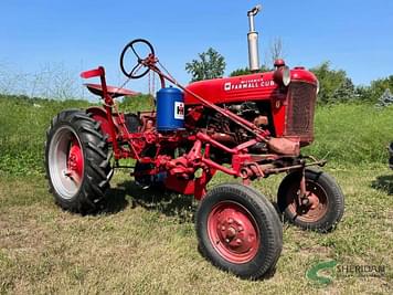 Main image Farmall Cub