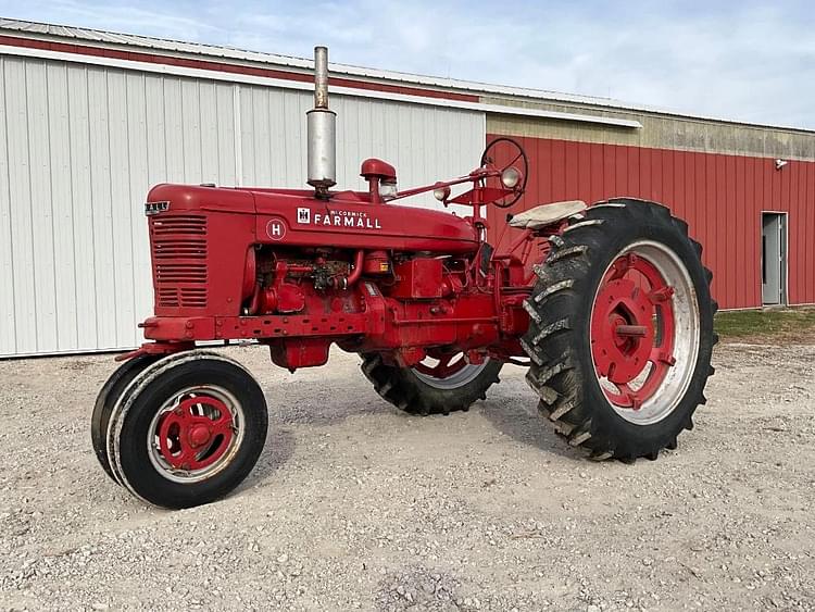 1952 Farmall H Equipment Image0