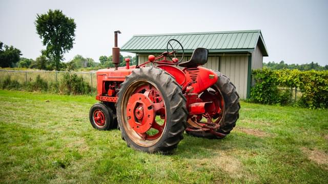 Image of Farmall H equipment image 4