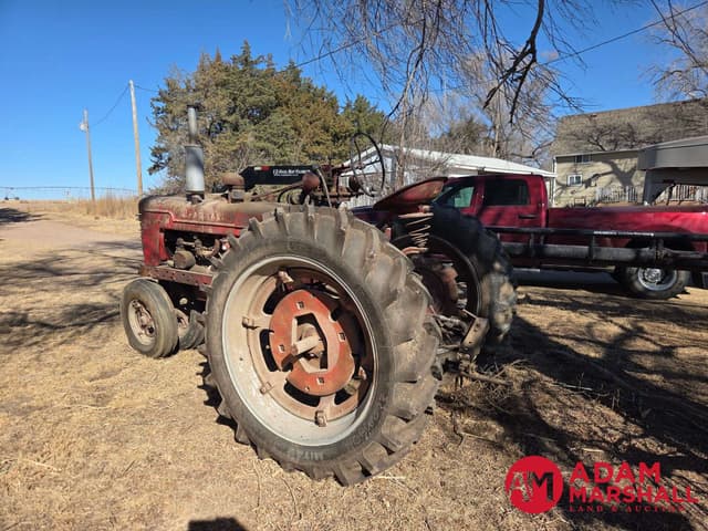 Image of Farmall H equipment image 3