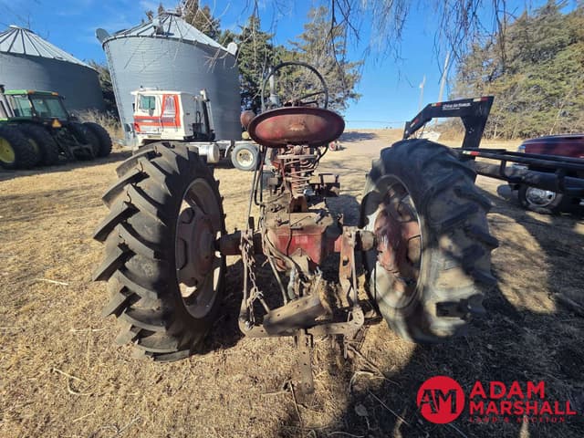 Image of Farmall H equipment image 4