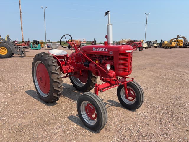 Image of Farmall Super AV equipment image 2