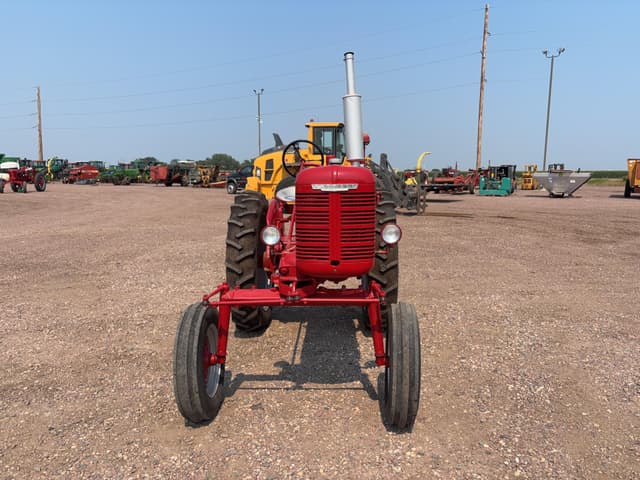 Image of Farmall Super AV equipment image 1