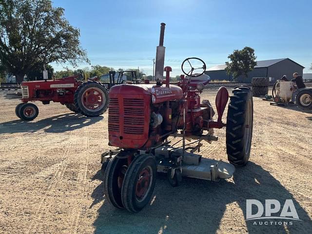 Image of Farmall Super C equipment image 1