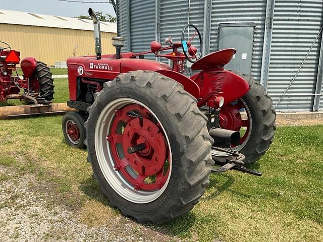 Image of Farmall Super M equipment image 2