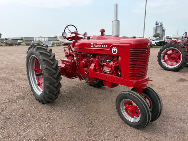 Image of Farmall Super M equipment image 2