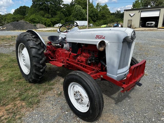 Image of Ford 600 equipment image 1