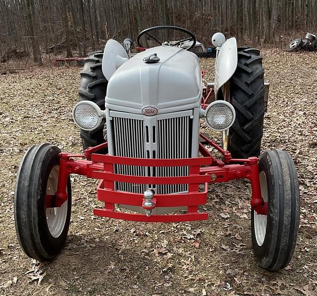 Image of Ford 8N equipment image 2