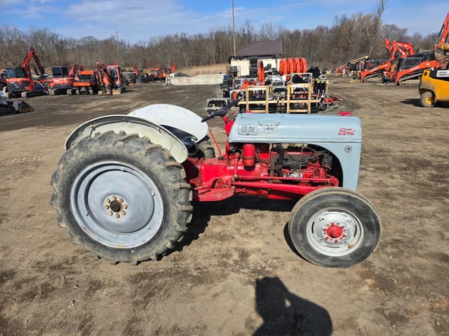 Image of Ford 8N equipment image 4