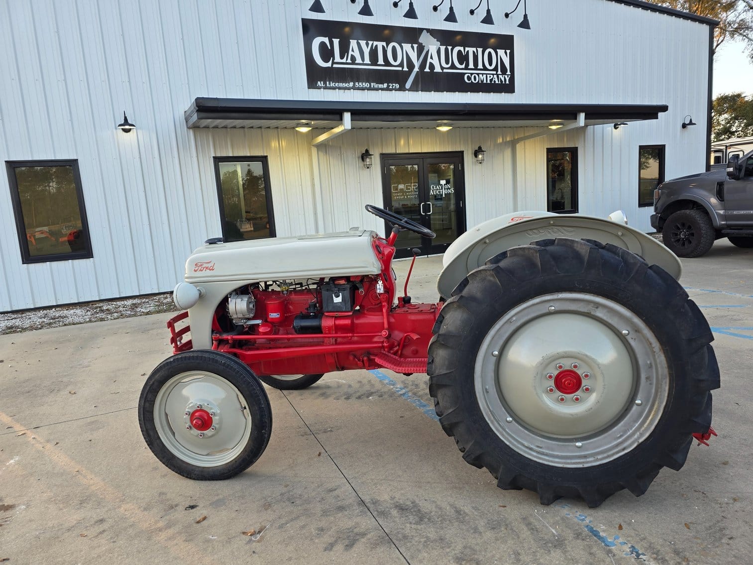 1952 Ford 8N Equipment Image0