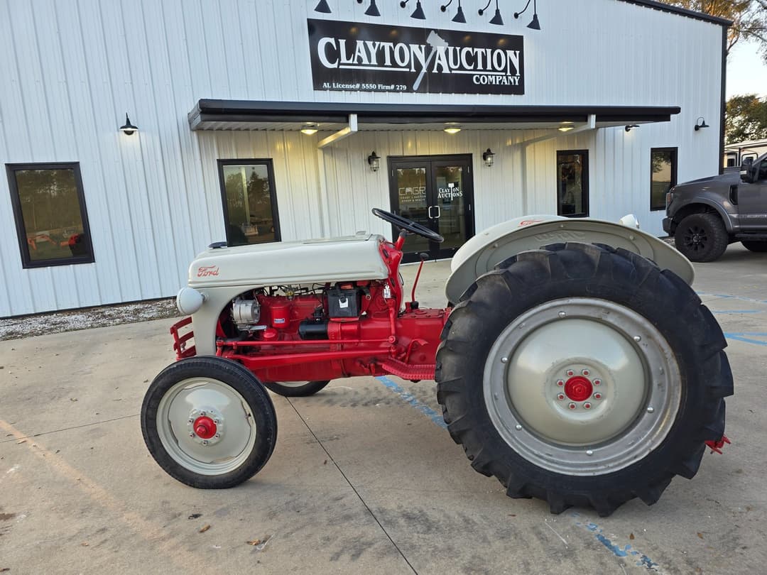 Image of Ford 8N Primary image