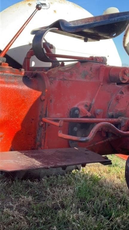 Image of Ford 8N equipment image 4