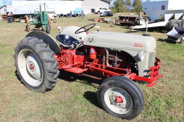 Image of Ford 8N equipment image 1