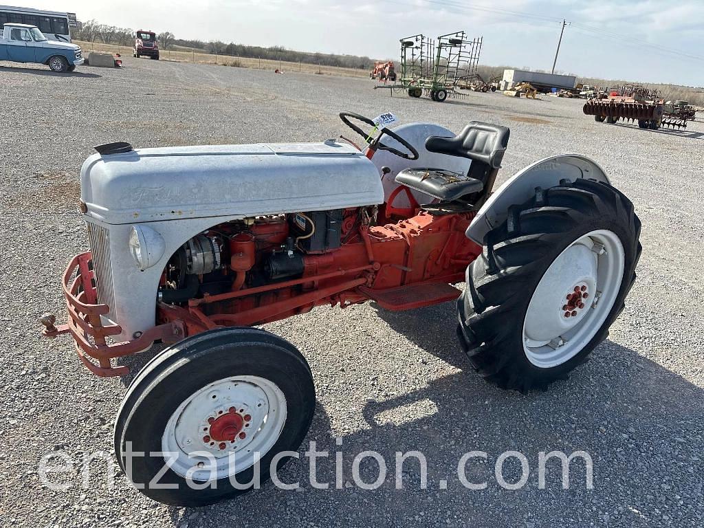 Image of Ford 8N Primary image