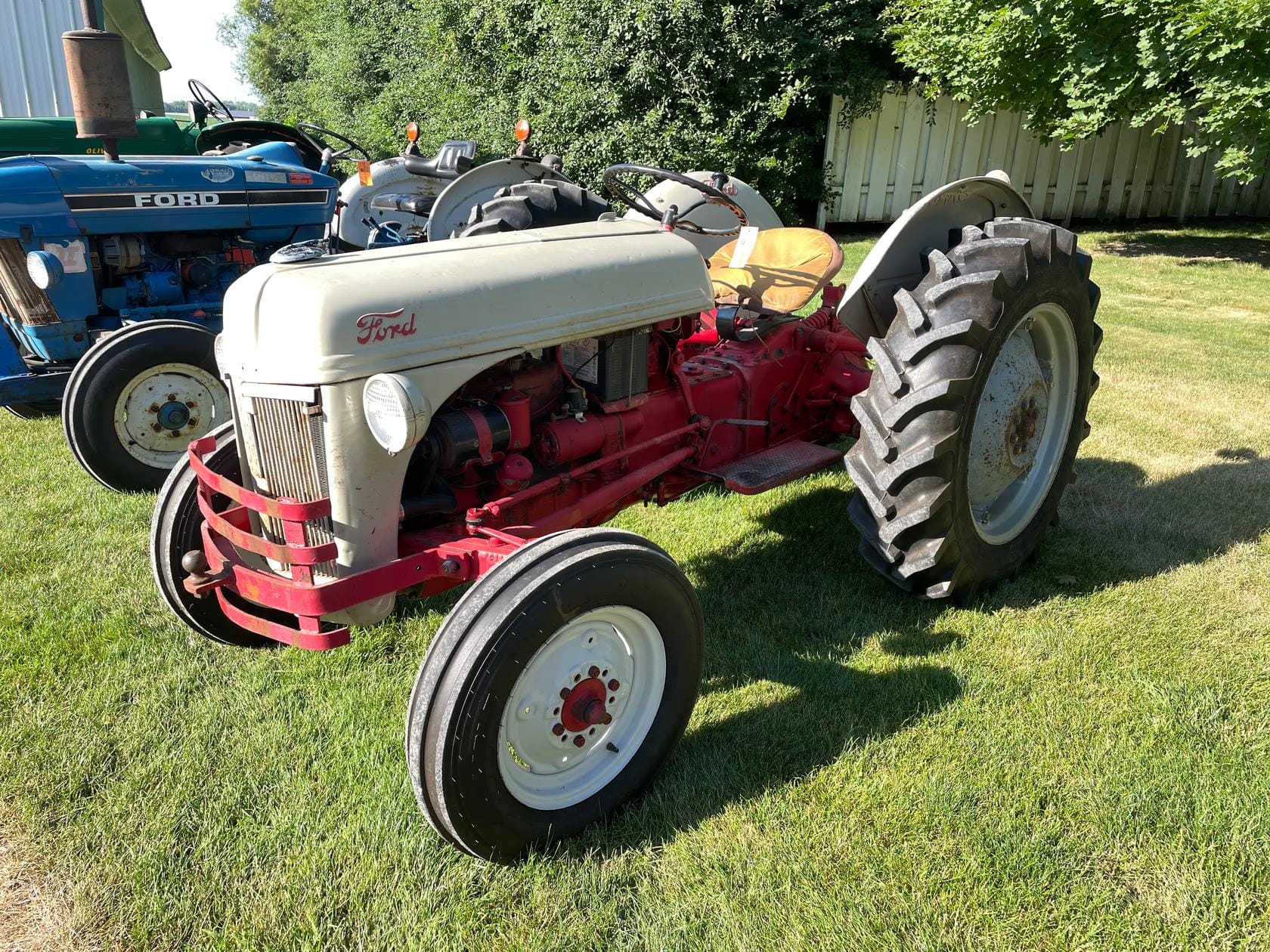 1952 Ford 8N Equipment Image0