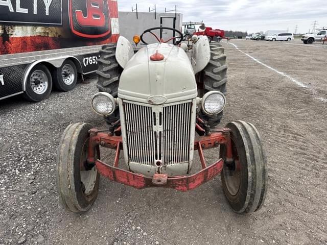 Image of Ford 8N equipment image 4