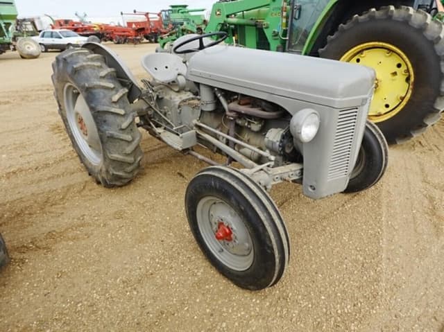 Image of Ferguson TO-30 equipment image 1