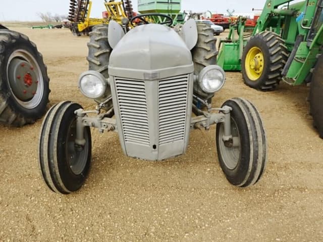 Image of Ferguson TO-30 equipment image 3