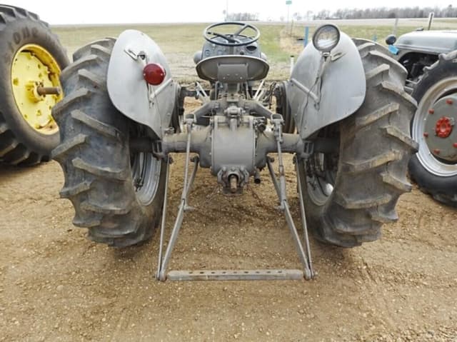 Image of Ferguson TO-30 equipment image 2