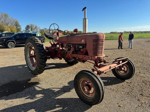Image of International Harvester Farmall H equipment image 1