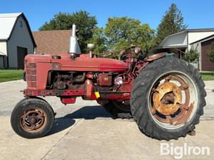 1952 Farmall H Image