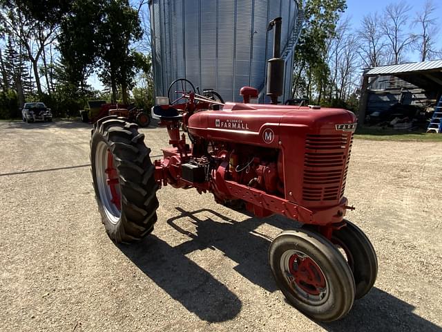 Image of Farmall M equipment image 1