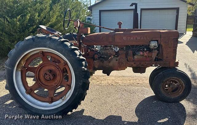 Image of International Harvester Farmall H equipment image 3