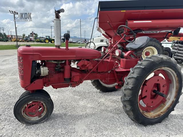 Image of Farmall Super C equipment image 1