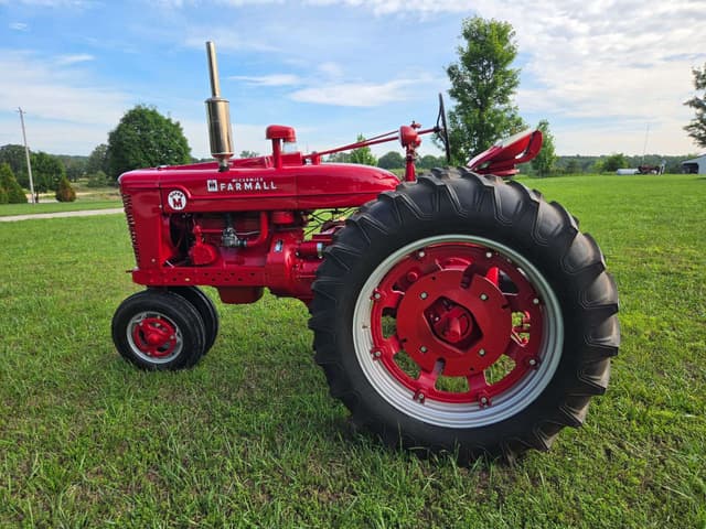 Image of Farmall Super M equipment image 4