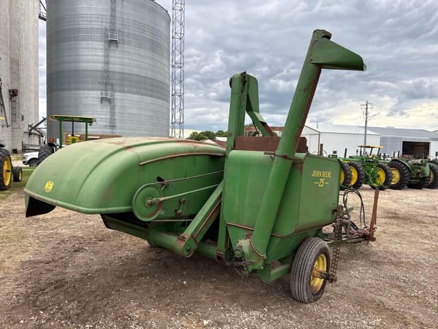 Image of John Deere 25 equipment image 3