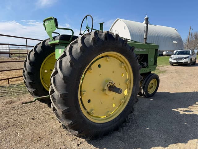 Image of John Deere 50 equipment image 4