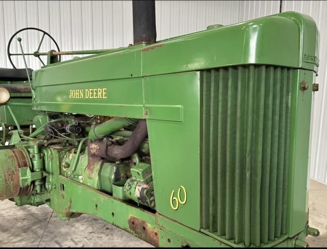 Image of John Deere 60 equipment image 1