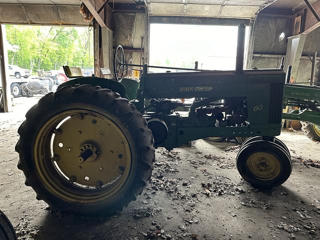 Image of John Deere 60 equipment image 2