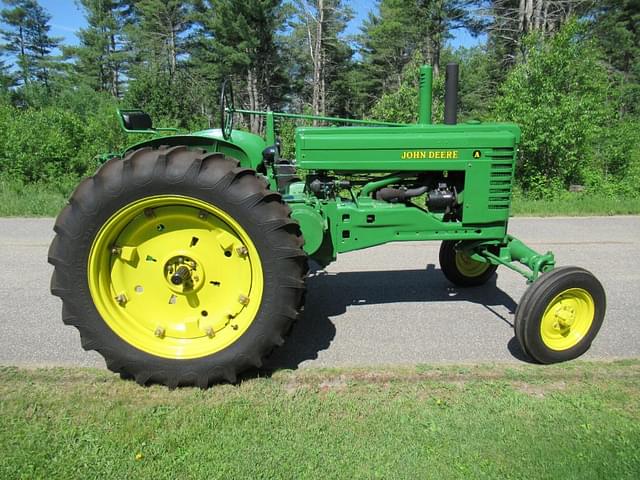 Image of John Deere A equipment image 3