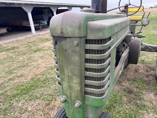 Image of John Deere B equipment image 3