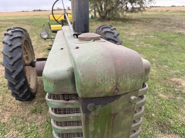 Image of John Deere B equipment image 4