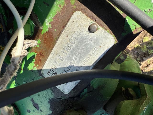 Image of John Deere B equipment image 4